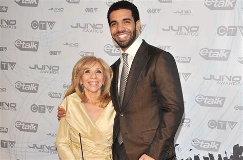 Drake's Mom Sends Him Sweet Notes Prior to 'CLB' Release – Billboard