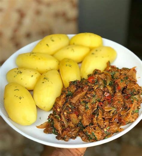 Top 20 Most Popular Foods in Benin - Chef's Pencil