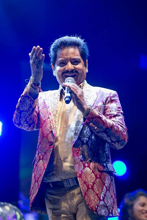 Alka Yagnik, Udit Narayan And Kumar Sanu Enthrall Dubai Fans - Masala.com