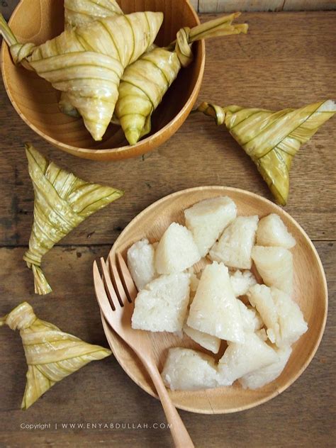 Ketupat palas, cara buat ketupat palas, cara balut ketupat, daun palas ...