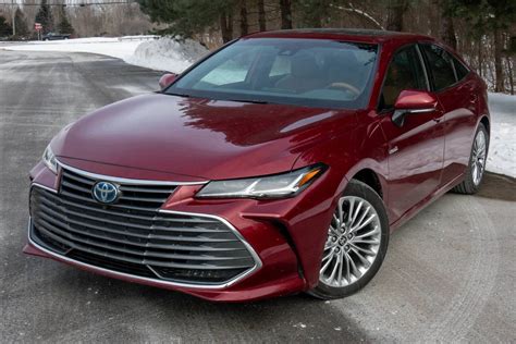 2021 Toyota Avalon Hybrid Review: Big, Classy Efficiency - CarsRadars