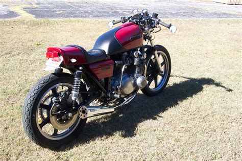 1977 SUZUKI GS 750 CAFE RACER