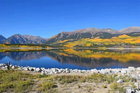 A Colorado State of Mind: Fall in Twin Lakes