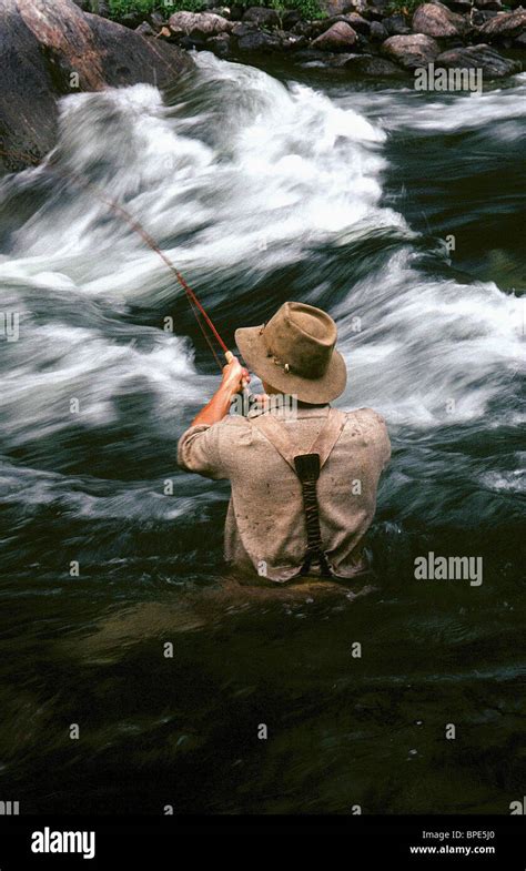 A River Runs Through It 1992 Brad Pitt High Resolution Stock Photography and Images - Alamy