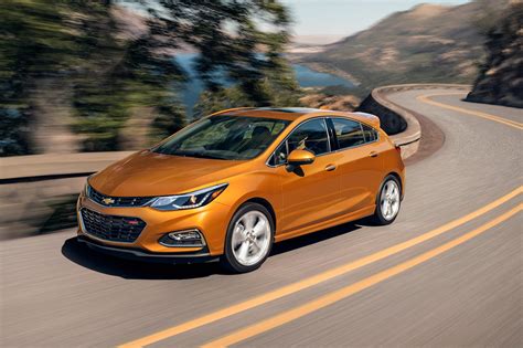 2017 Chevrolet Cruze Hatchback First Drive Review | Automobile Magazine