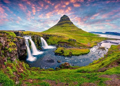 Mt. Kirkjufell Iceland - Reykjavik Private Tours & Transfers