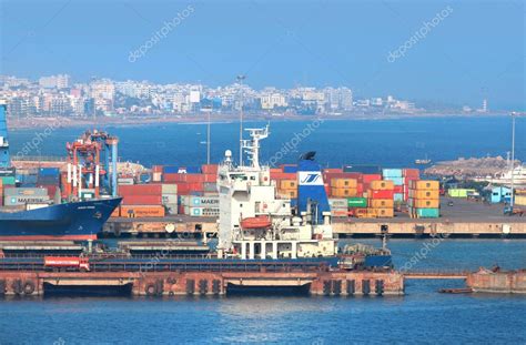 Visakhapatnam port,India — Stock Photo © snehitdesign #166319852