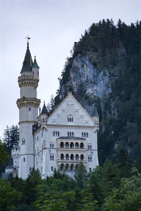 Beautiful Neuschwanstein Castle in Bavaria Editorial Stock Photo ...