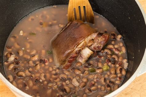 Cooking Ham Hocks and Dry Beans in a Pressure Cooker? | ThriftyFun