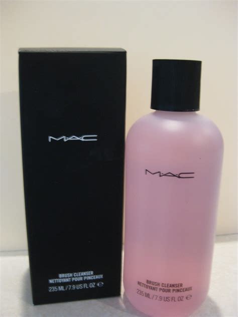 MAC Brush Cleanser