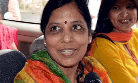 Sunita Kejriwal (Arvind Kejriwal Wife) Wiki, Biography, Age, Images ...