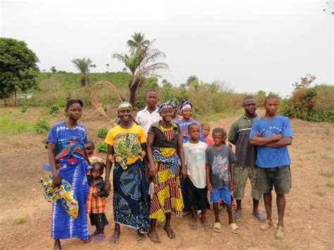 Beautiful Sierra Leoneans in the village | Sierra leone clothes, Sierra leone, Freetown