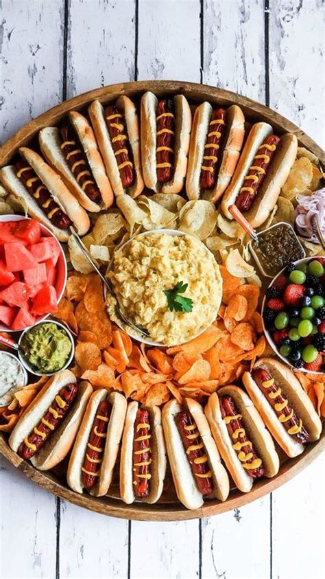 Thanksgiving Snack Platter Ideas Your Guests Will Love | Food platters ...