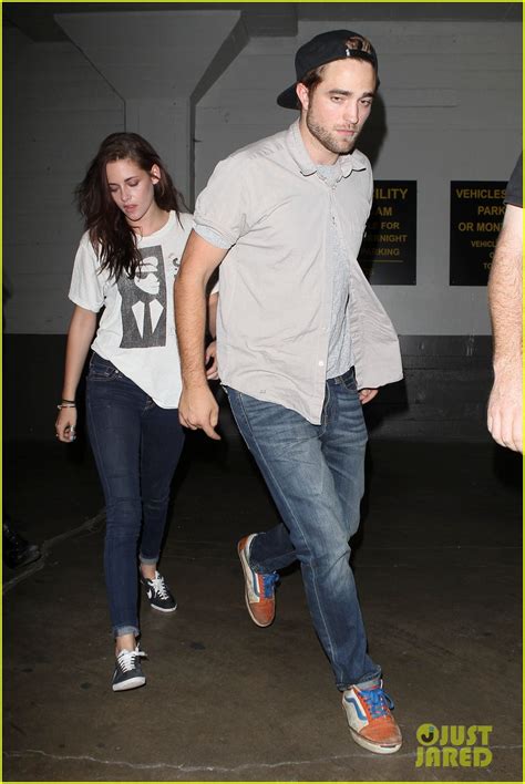 Kristen Stewart & Robert Pattinson: Hotel Cafe Couple!: Photo 2689764 ...