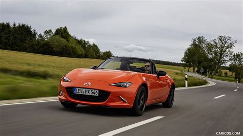 2019 Mazda MX-5 Miata 30th Anniversary Edition - Front Three-Quarter ...