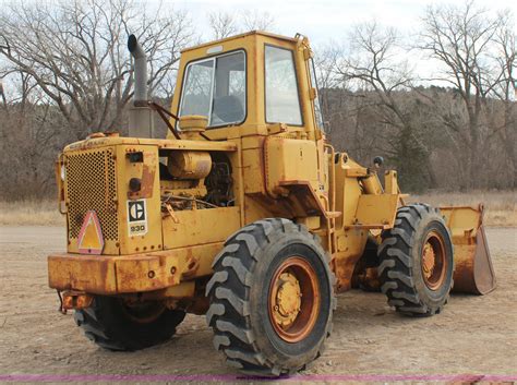 1983 Caterpillar 930 wheel loader | Item I2496 | 2-5-2015