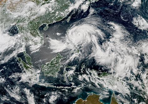 Typhoon Doksuri (Egay) Gains Power as It Threatens Philippines, Taiwan ...