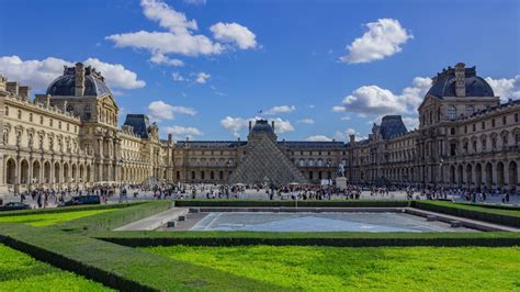 Louvre Museum