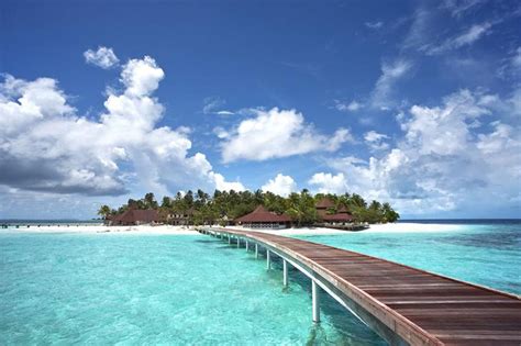 Diamonds Thudufushi Beach & Water Villa - Lets Go Maldives