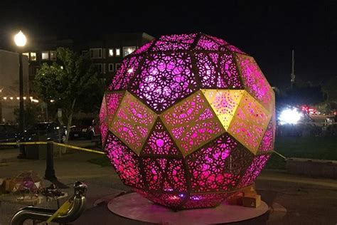 Where to see 35 of the most beautiful light art installations for the holidays - Curbed SF