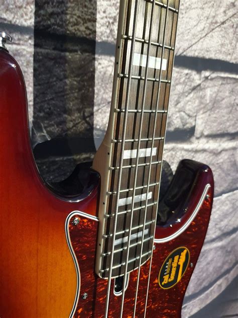 Sire Basses V7 A4 TS 2nd Gen Marcus Miller - Kaj's Guitar Store