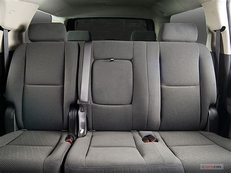 2007 Chevrolet Suburban: 7 Interior Photos | U.S. News