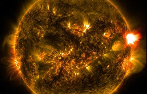 Rilevata una macchia solare cinque volte più grande della Terra ...