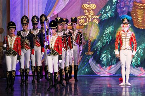 ARTS REVIEW | Moscow Ballet’s Great Russian Nutcracker inspires awe at Orpheum Theatre | Twin ...