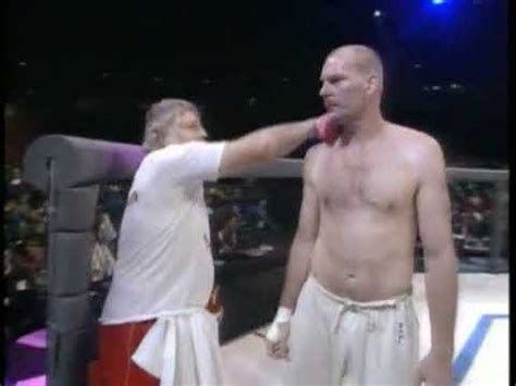 UFC 1: Gerard Gordeau vs. Kevin Rosier (1993-11-12) - YouTube