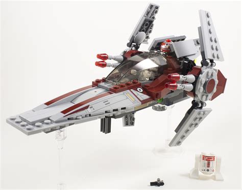 Boris Bricks: LEGO Star Wars #75039 V-Wing Starfighter Review