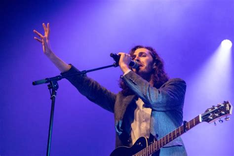 The 10 Best Hozier Songs of All-Time