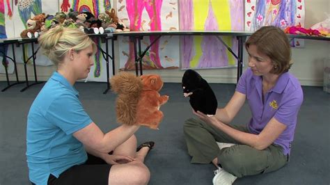 "Puppets" - Two examples of their use in Play Therapy - YouTube