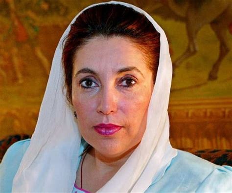 Benazir Bhutto Biography - Childhood, Life Achievements & Timeline