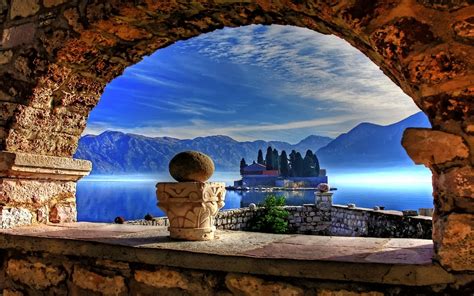 Passion For Luxury : Montenegro the new beauty of the Balkans