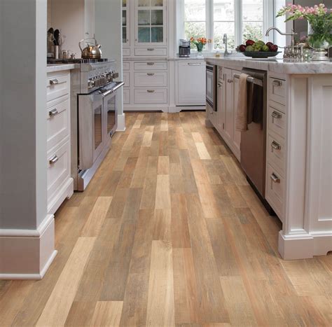 Laminate Flooring: Is There a Waterproof Option | Waterproof vinyl ...