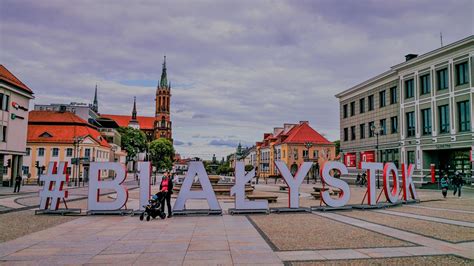 Białystok: 15 Atrakcji które warto zobaczyć w Białymstoku - Hasające Zające