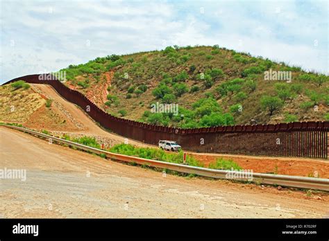 Border Fence Separating the US from Mexico Near Nogales, Arizona Stock ...