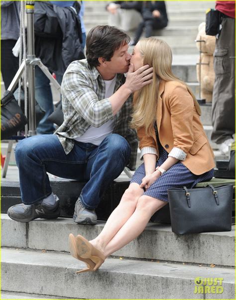 Mark Wahlberg & Amanda Seyfried Kiss for 'Ted 2' NYC Scenes!: Photo ...