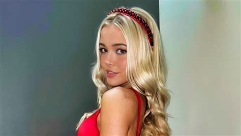 LSU Gymnast Olivia Dunne Stuns In Christmas Outfit On Instagram