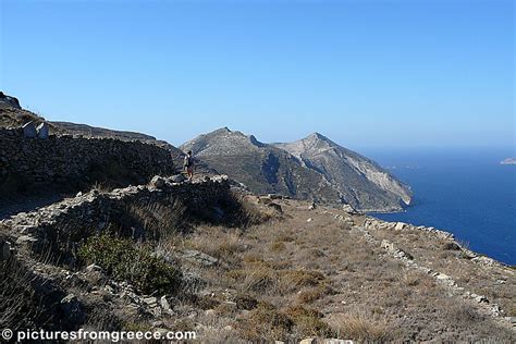 Hike to Episkopi in Sikinos