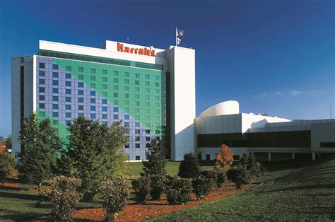 Harrah's Council Bluffs Hotel & Casino in Council Bluffs | Harrah's ...