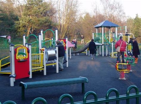 Thorpe Arch Retail Park Playground, Wetherby, West Yorkshire ...