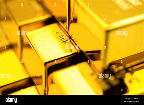 gold bars stacked up close up Stock Photo - Alamy