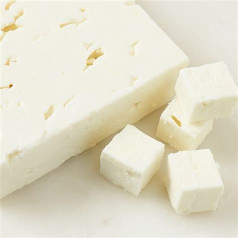 Calcium chloride for cheese making