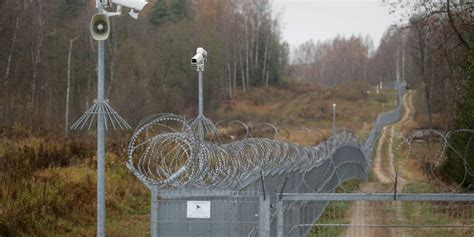 Poland to build full fence along border with Russian exclave of ...