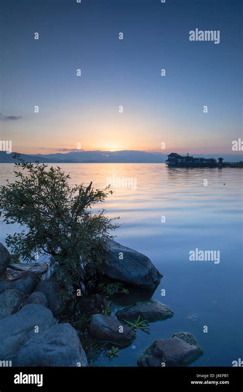 Erhai Lake at sunrise, Dali, Yunnan, China, Asia Stock Photo - Alamy