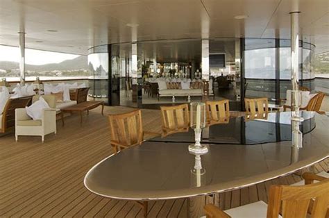 "A" yacht by Philippe Starck, la barca di Andrey Melnichenko | Motor yacht, Yacht interior ...