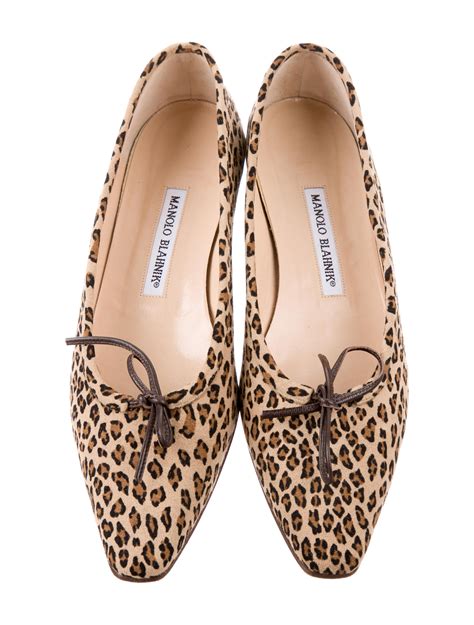 Manolo Blahnik Leopard Print Suede Flats - Shoes - MOO66686 | The RealReal