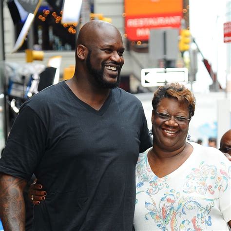 Despite Being Ditched by Husband and Surviving on Welfare, Shaquille O ...