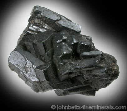 Intersecting Augite Crystals - The Mineral and Gemstone Kingdom